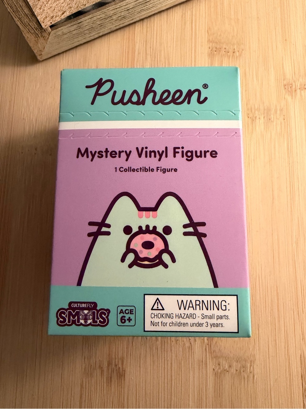Pusheen Series 2 mystery vinyl figure box - Picture 2 of 4